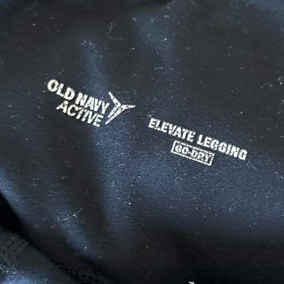 Old Navy Black Mesh Elevate Go-Dry Leggings - Picture 3 of 3